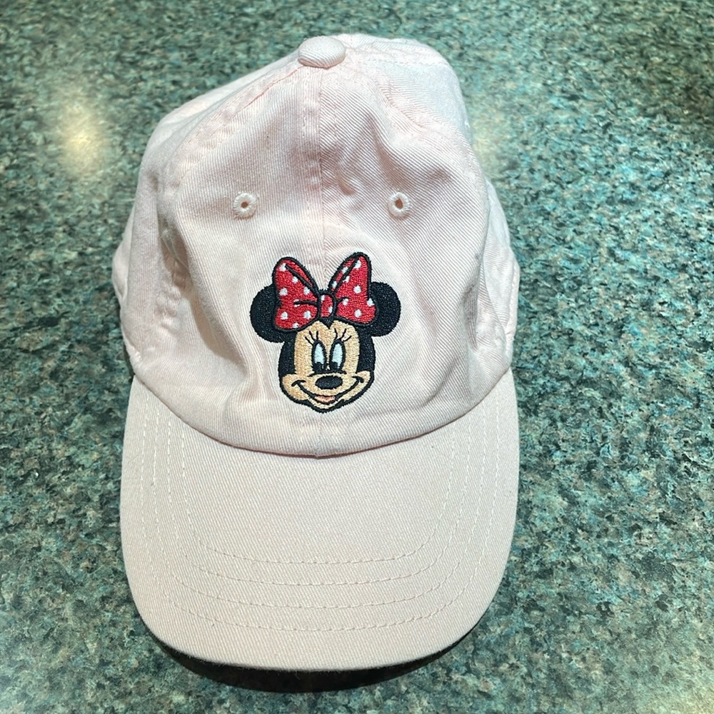 Disney XS embroidered Minnie Mouse baseball cap with elastic back pink